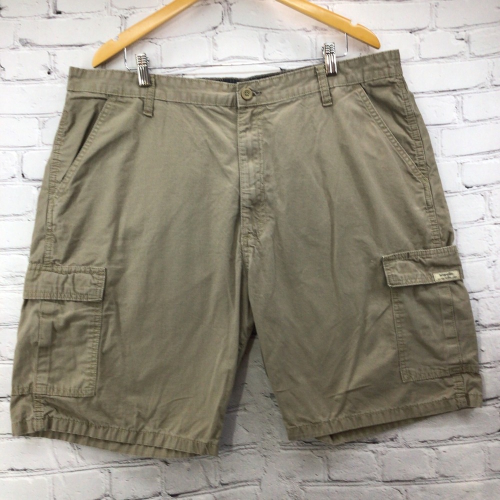 Wrangler Cargo‎ Shorts Mens Sz 40 Beige